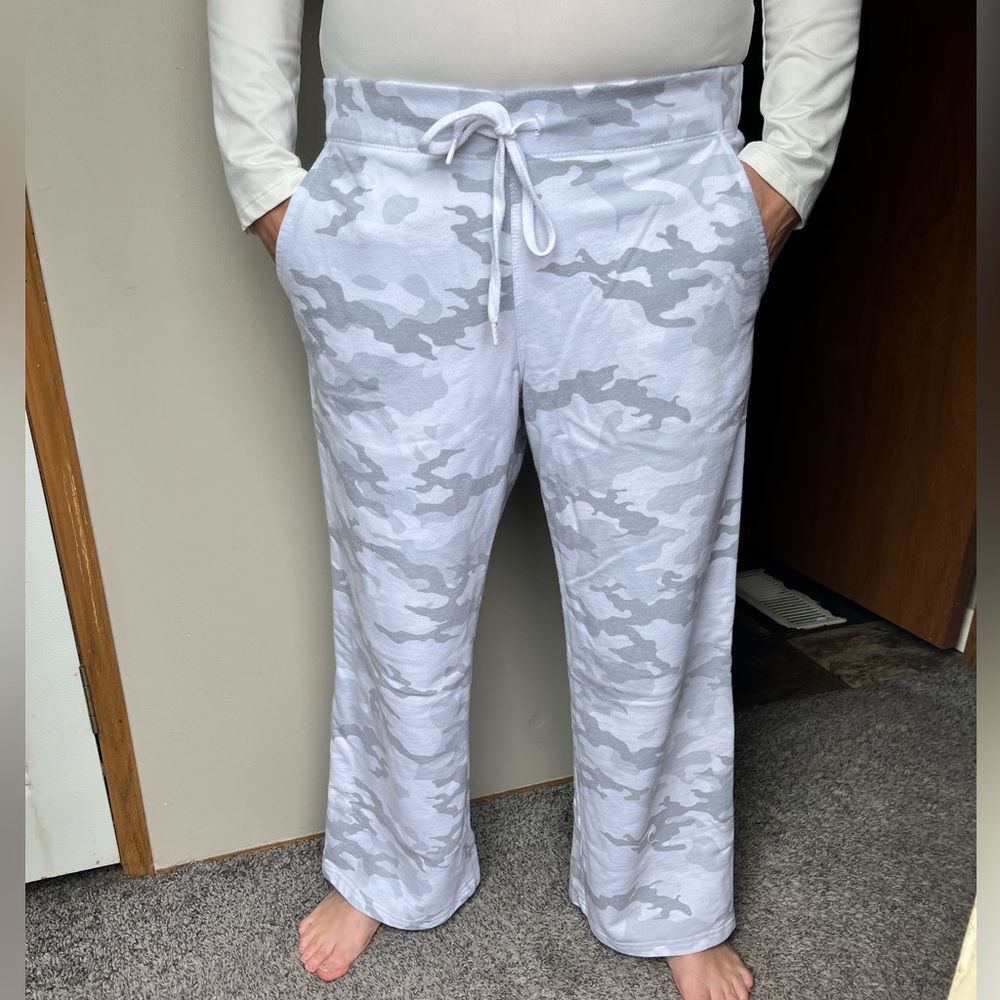 Winter Camo Yoga Pants